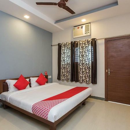 Oyo 17161 Hotel Mahalaxmi Ujjain Extérieur photo