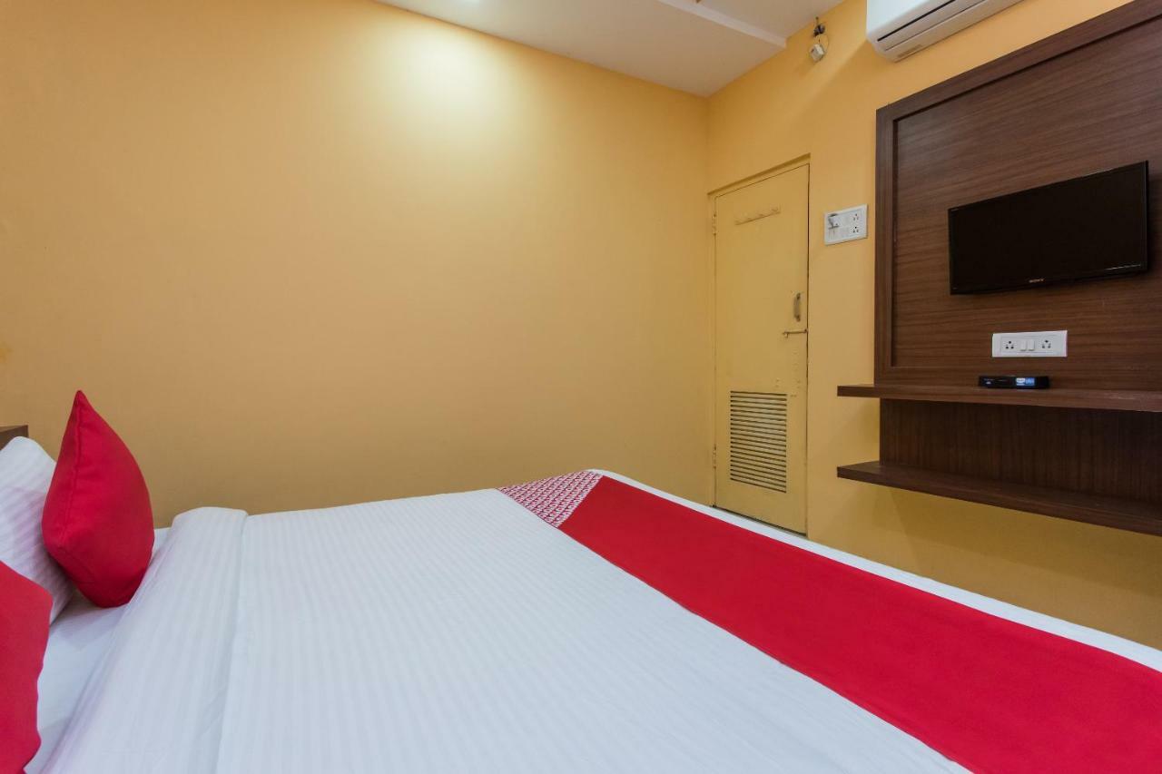 Oyo 17161 Hotel Mahalaxmi Ujjain Extérieur photo