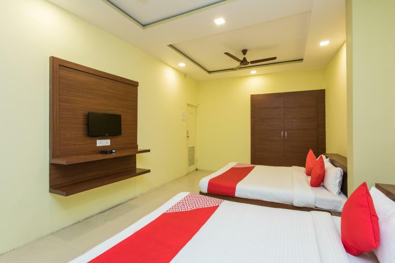Oyo 17161 Hotel Mahalaxmi Ujjain Extérieur photo